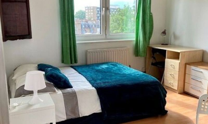 4 Bedroom Flat In We...
