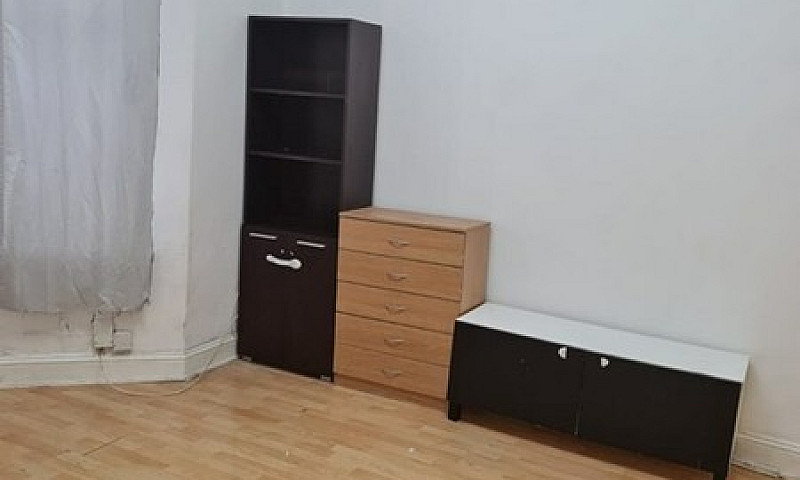 1 Bedroom Flat In St...