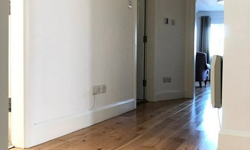 2 Bedroom Flat In Mu...