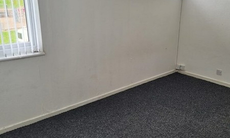4 Bedroom House In W...