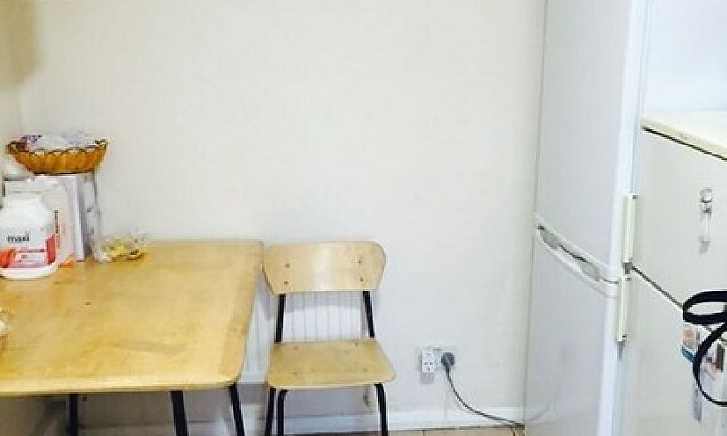 1 Bedroom In Eldridg...