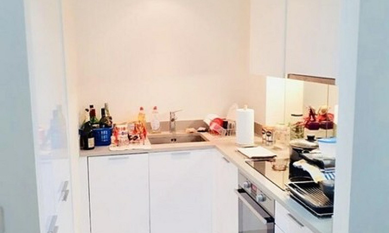 1 Bedroom Flat In Ca...
