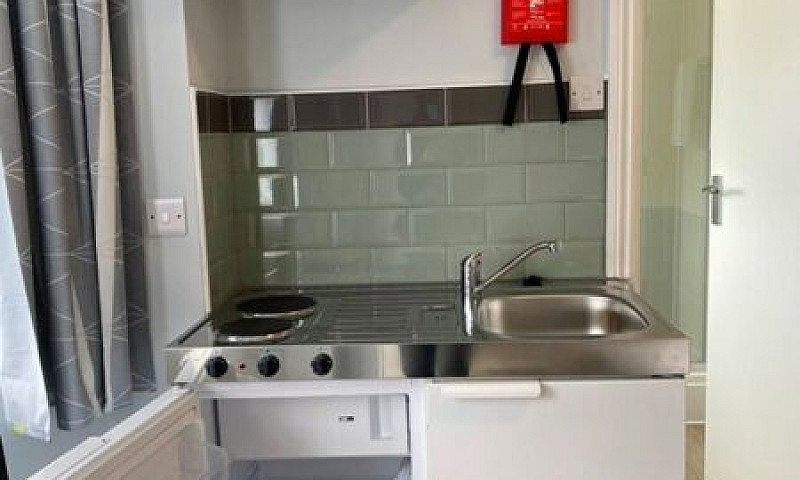 Studio Flat In St. J...