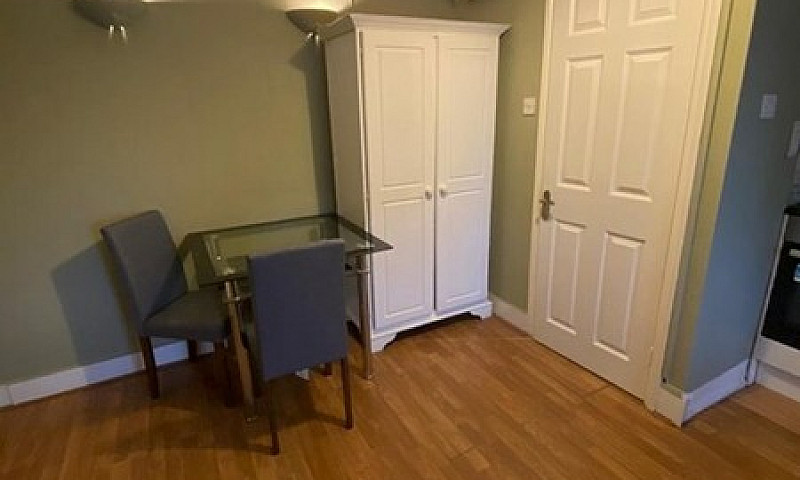 Studio Flat In Cara ...