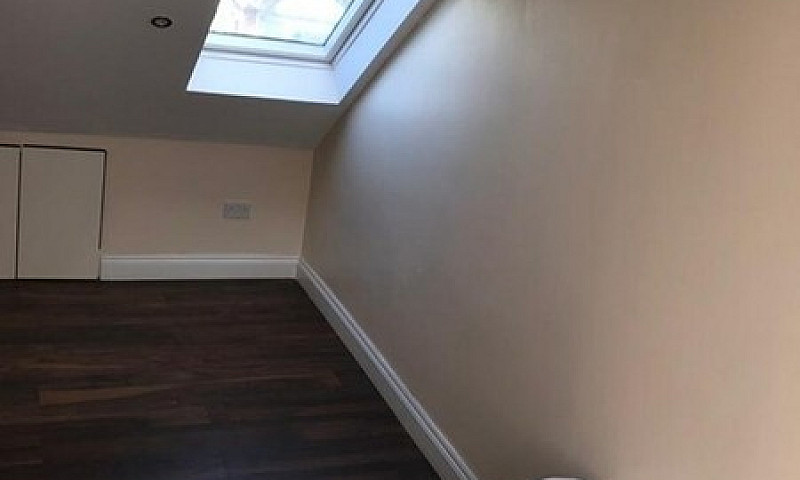 2 Bedroom Flat In Up...