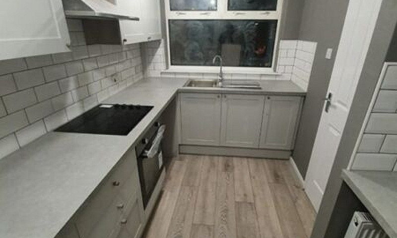 2 Bedroom House In A...