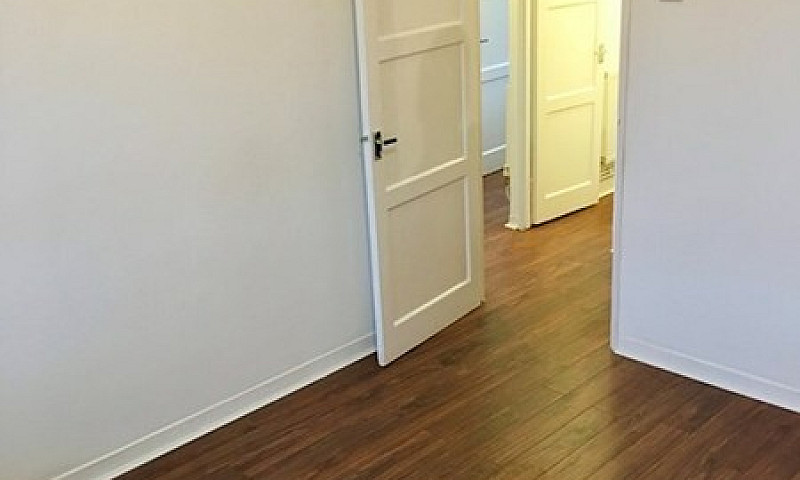 1 Bedroom In Colling...