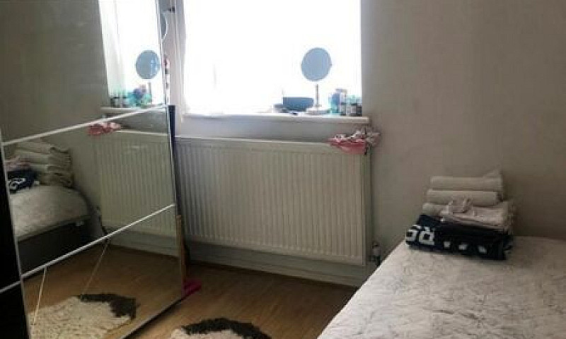 2 Bedroom House In N...
