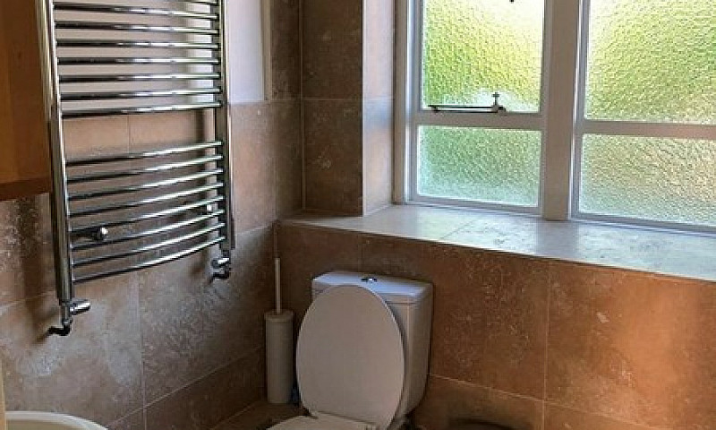 1 Bedroom In Park Ho...