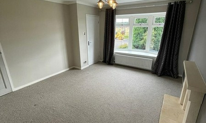 3 Bedroom House In L...