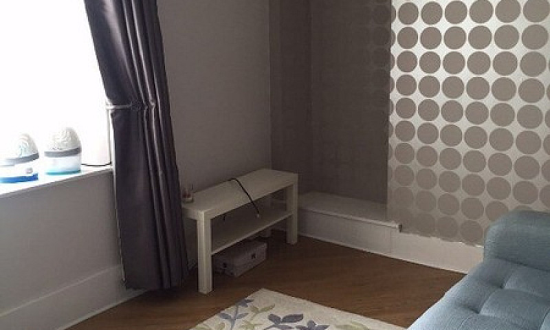 1 Bedroom Flat In Sk...