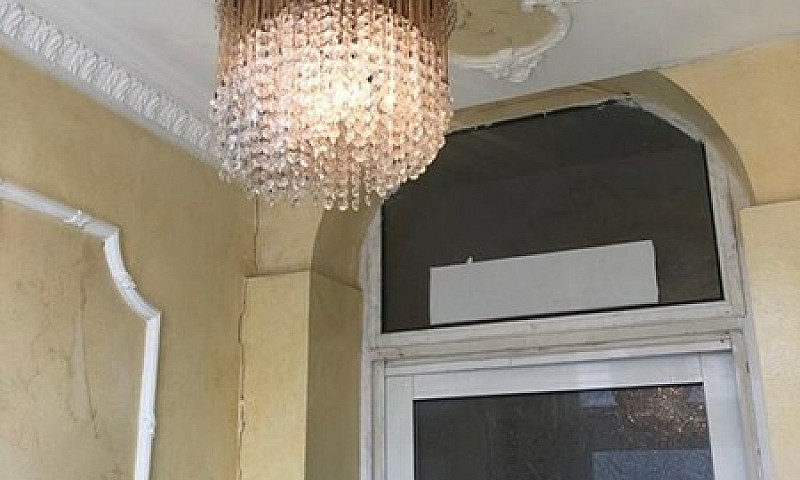 4 Bedroom Flat In Il...