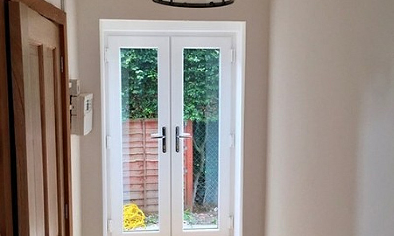 1 Bedroom In Newport...