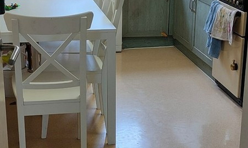 2 Bedroom Flat In Ki...