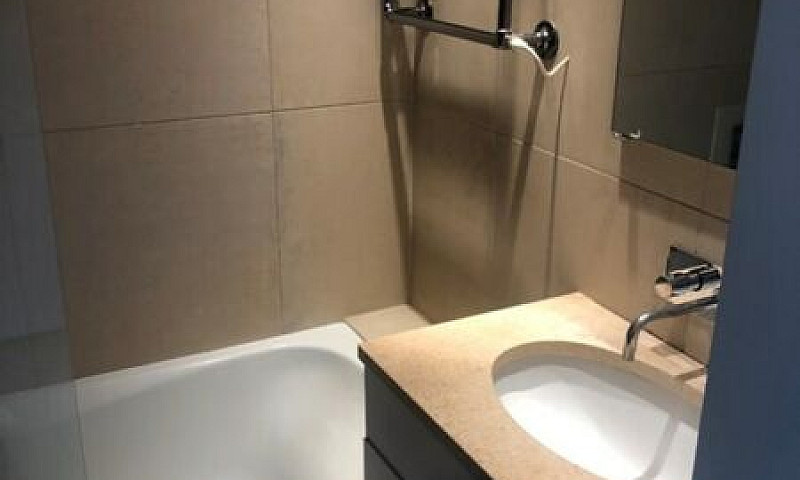 Studio Flat In Sloan...