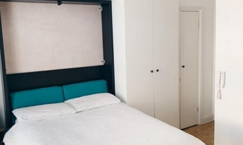 Studio Flat In Camde...