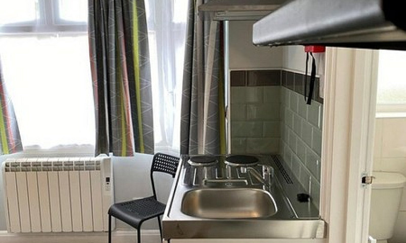 Studio Flat In St. J...
