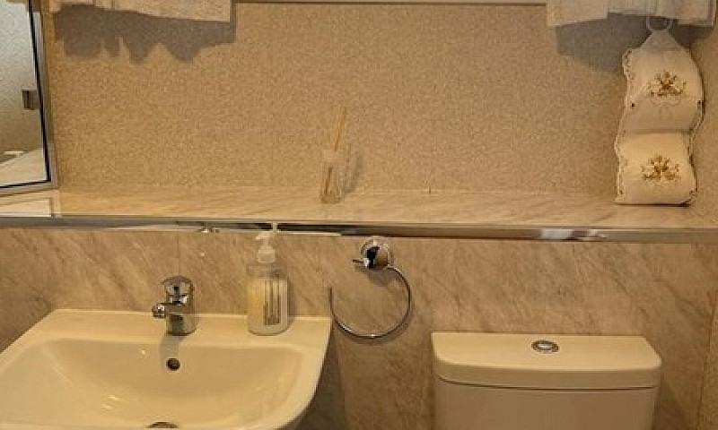 1 Bedroom Flat In Go...