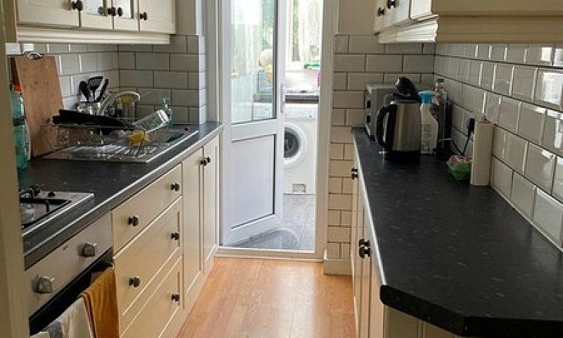 1 Bedroom In Grove R...
