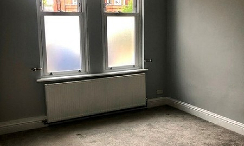 1 Bedroom Flat In Hi...