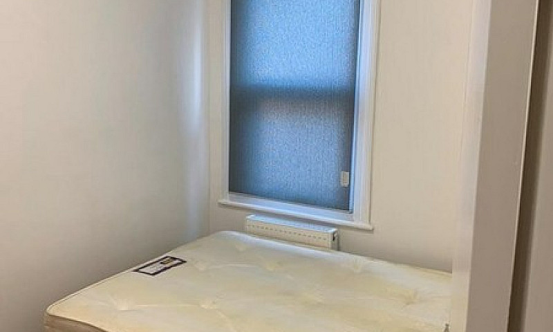 1 Bedroom In London,...