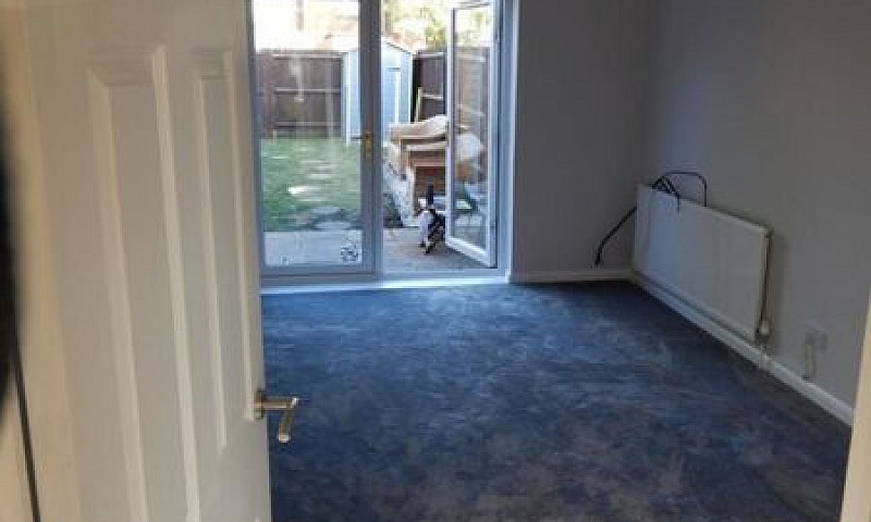 2 Bedroom House In S...