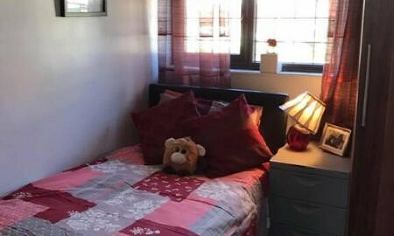 3 Bedroom House In N...