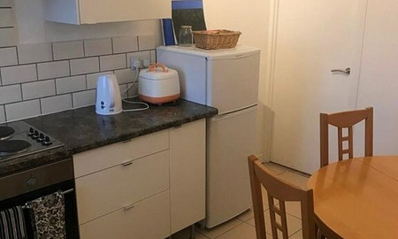 1 Bedroom In Lockwoo...
