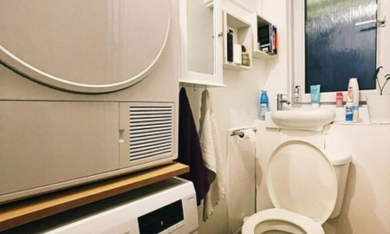 1 Bedroom In Loweswa...