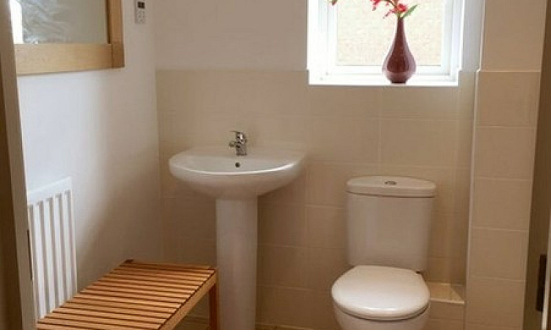 1 Bedroom In Harmans...
