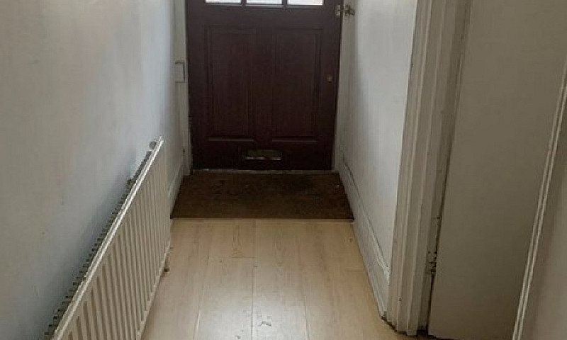 4 Bedroom House In F...