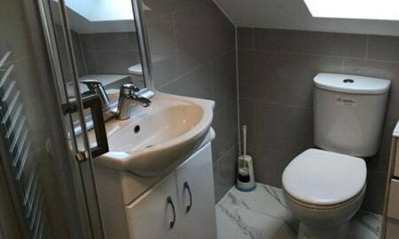 2 Bedroom Flat In Up...