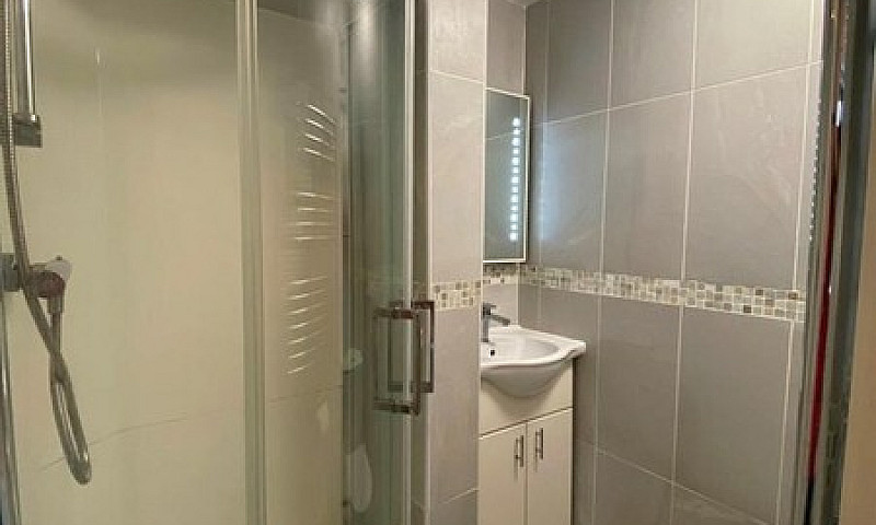 1 Bedroom In Arlesco...