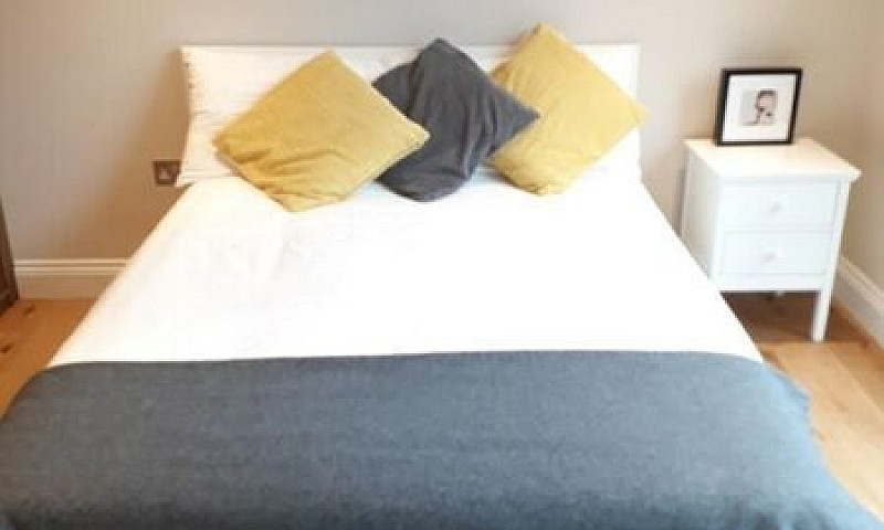 2 Bedroom Flat In Fe...