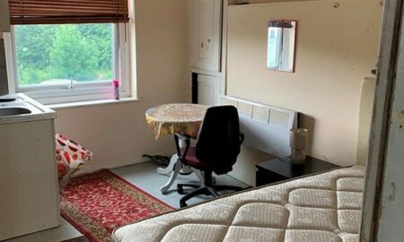 1 Bedroom Flat In Du...