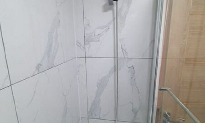3 Bedroom Flat In La...