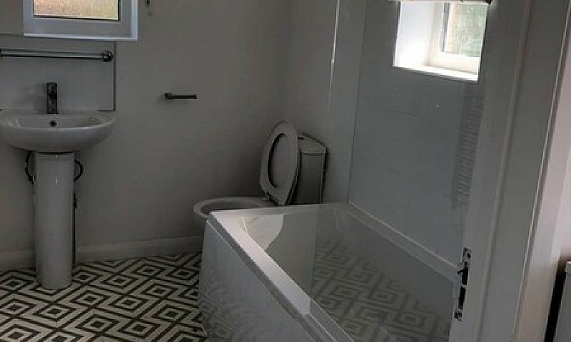 Studio Flat In Tubbe...
