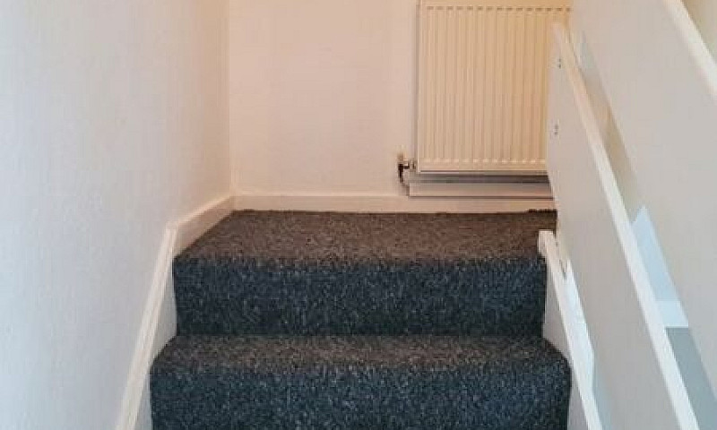 4 Bedroom House In W...