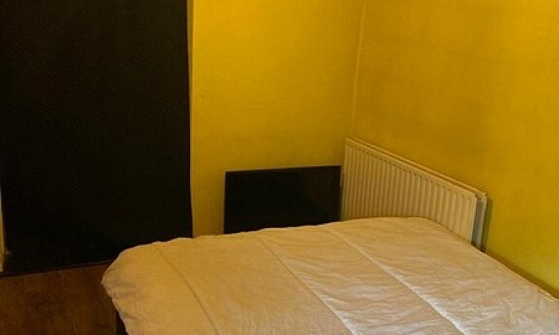 1 Bedroom In Garrick...
