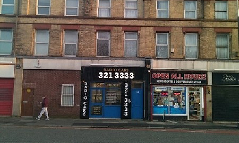 2 Bedroom Flat In Ke...