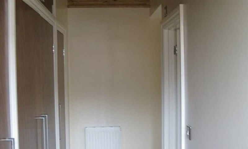 1 Bedroom Flat In No...
