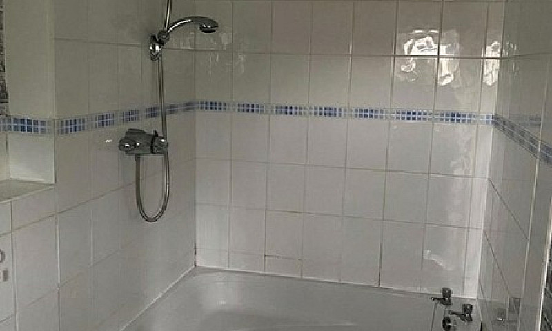 3 Bedroom House In M...