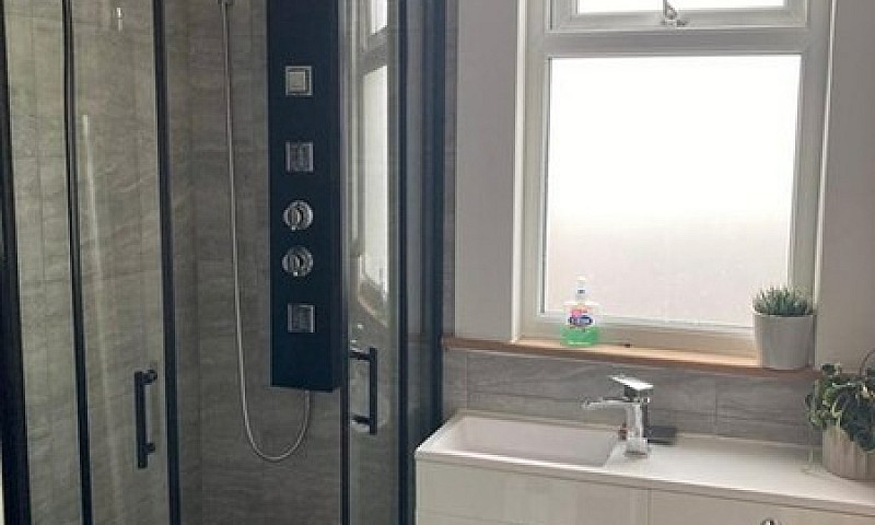 1 Bedroom In Garrick...