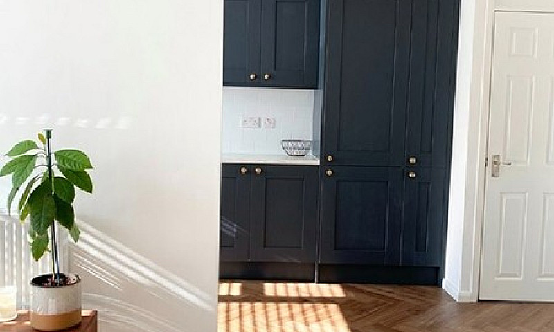 2 Bedroom Flat In Cy...