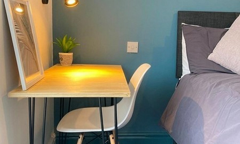 1 Bedroom In Waterlo...