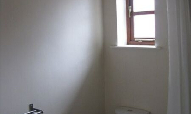 1 Bedroom Flat In No...