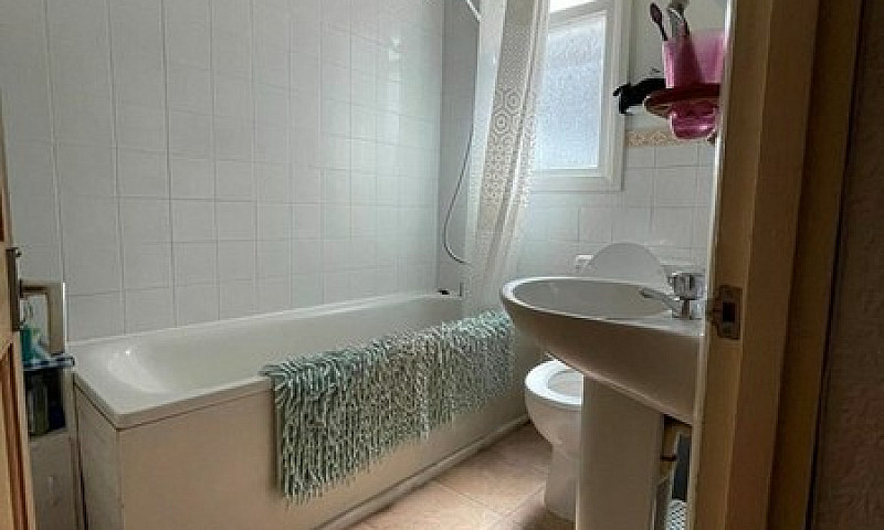 1 Bedroom In Reighto...