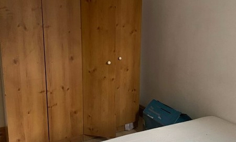 4 Bedroom House In F...