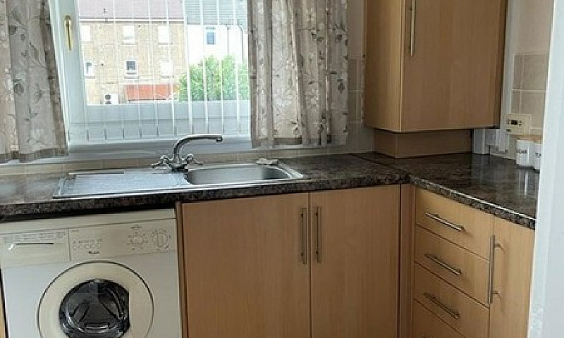 1 Bedroom Flat In Go...