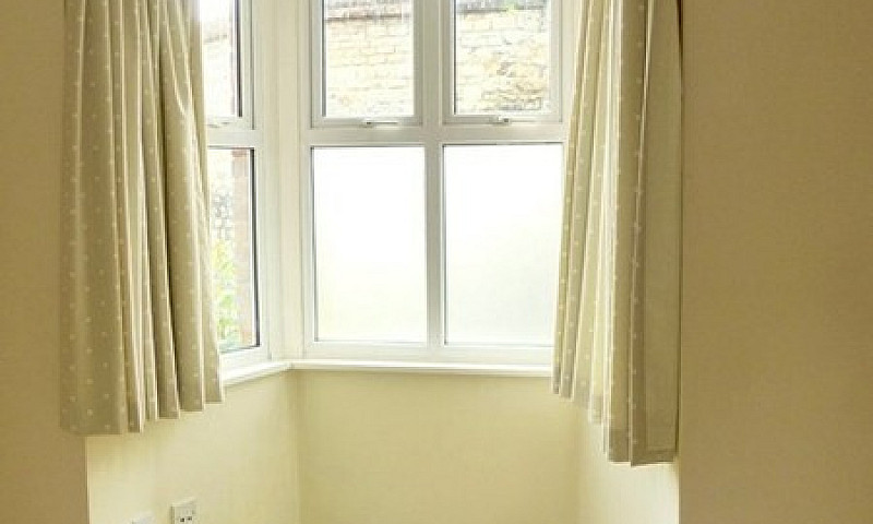 3 Bedroom House In T...